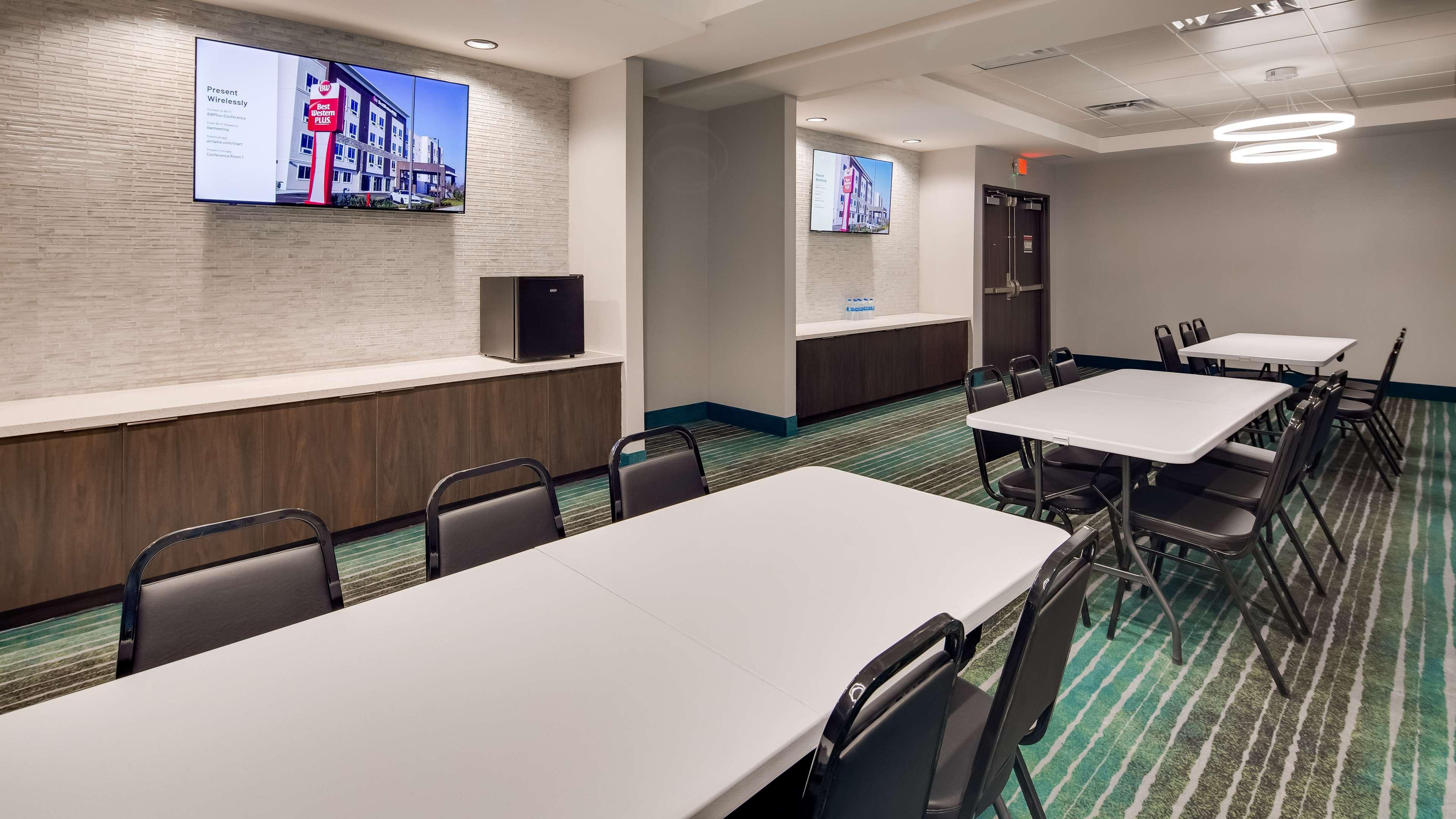 Comfort Inn & Suites Clarksville - Louisville North エクステリア 写真