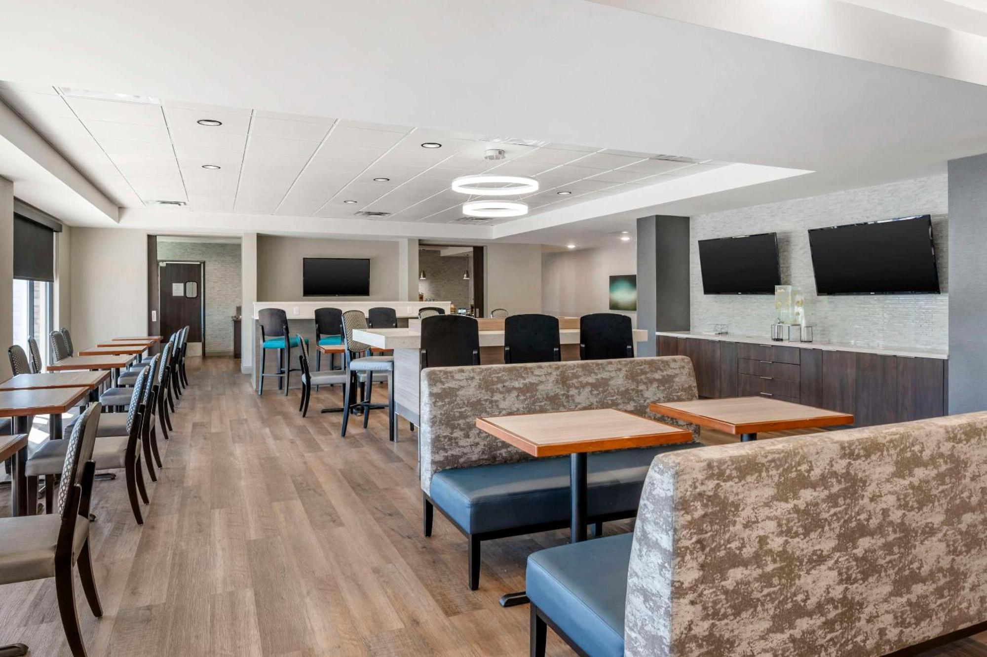 Comfort Inn & Suites Clarksville - Louisville North エクステリア 写真