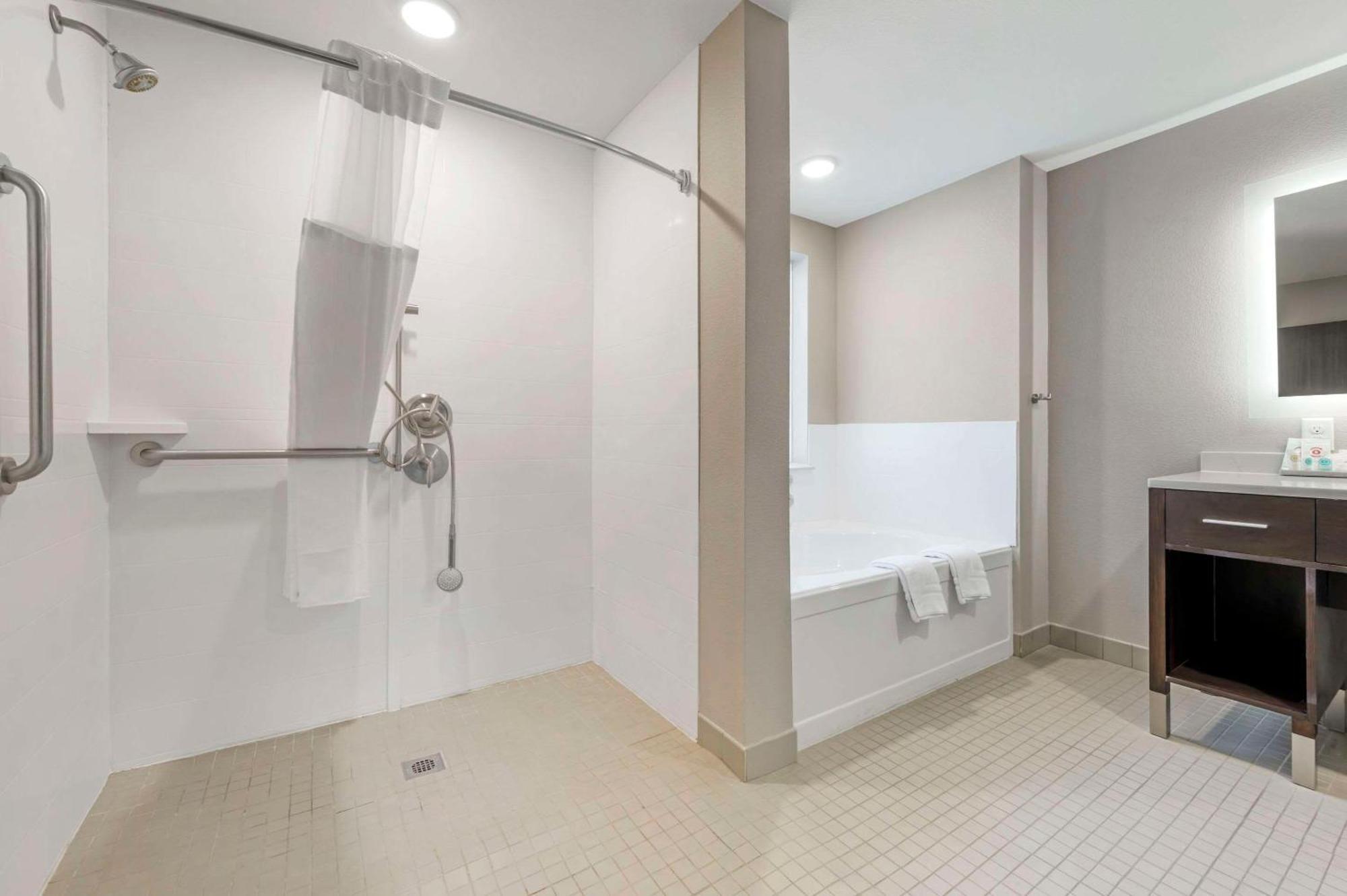 Comfort Inn & Suites Clarksville - Louisville North エクステリア 写真