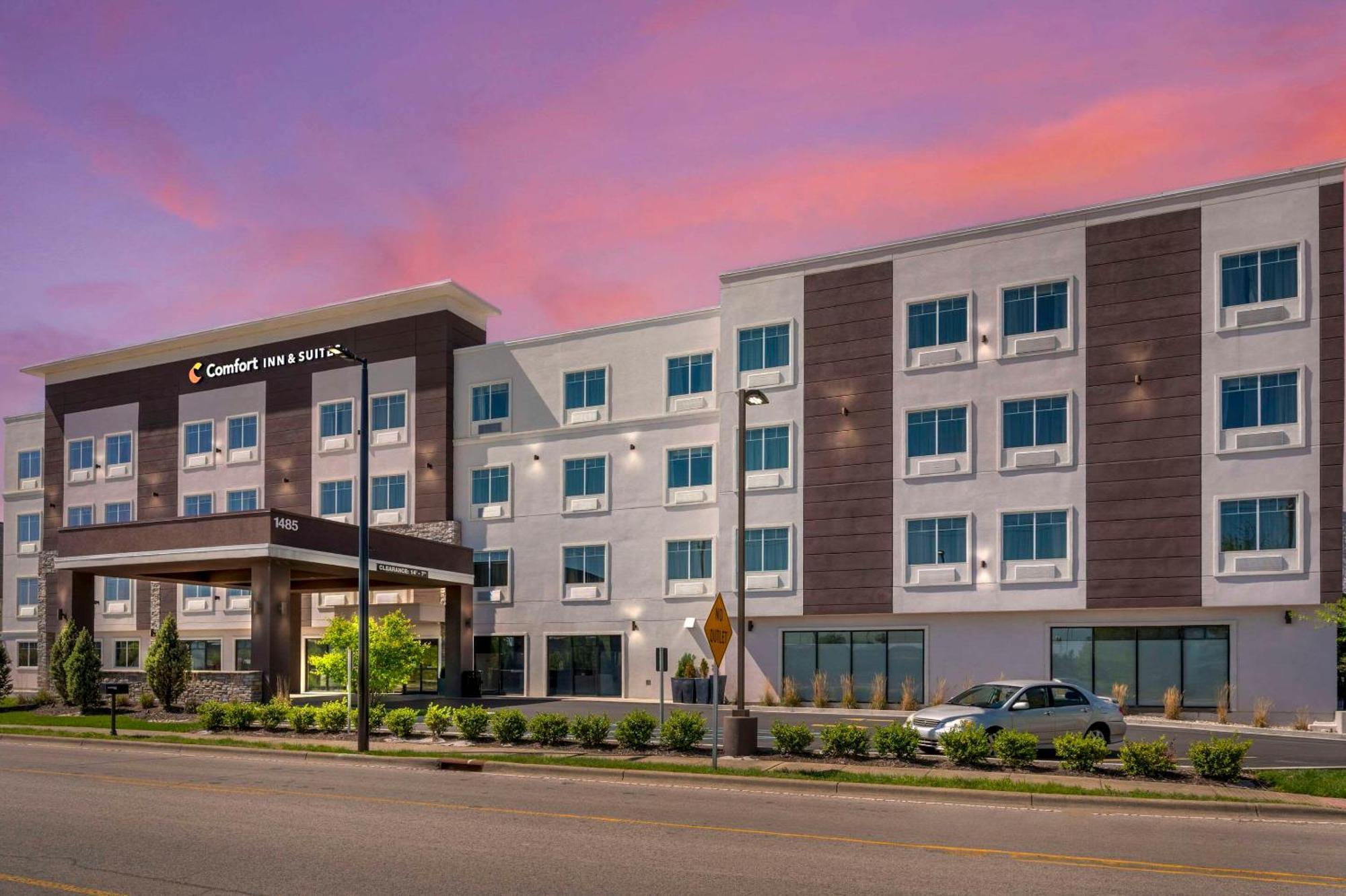 Comfort Inn & Suites Clarksville - Louisville North エクステリア 写真